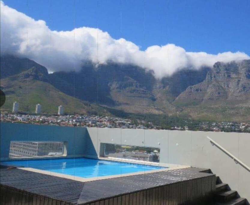 Modern, Trendy And Comfortable 2 Bedroom Apartment In Cape Town Eksteriør bilde