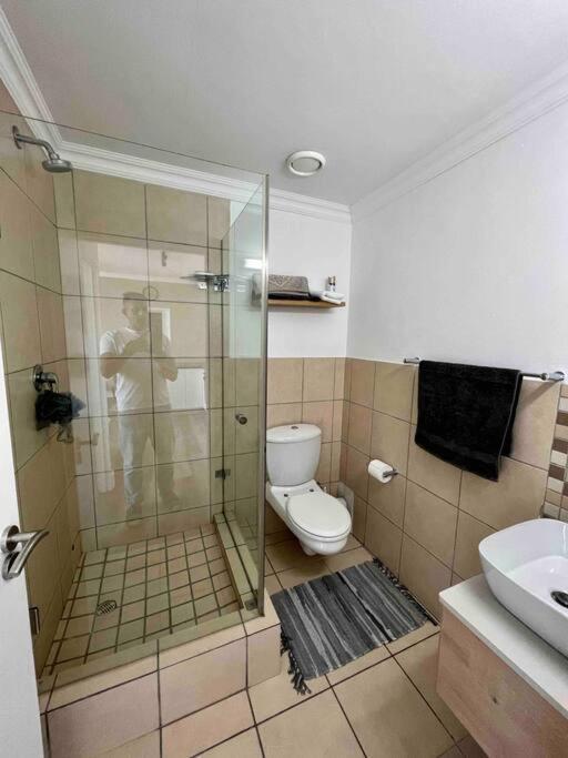 Modern, Trendy And Comfortable 2 Bedroom Apartment In Cape Town Eksteriør bilde