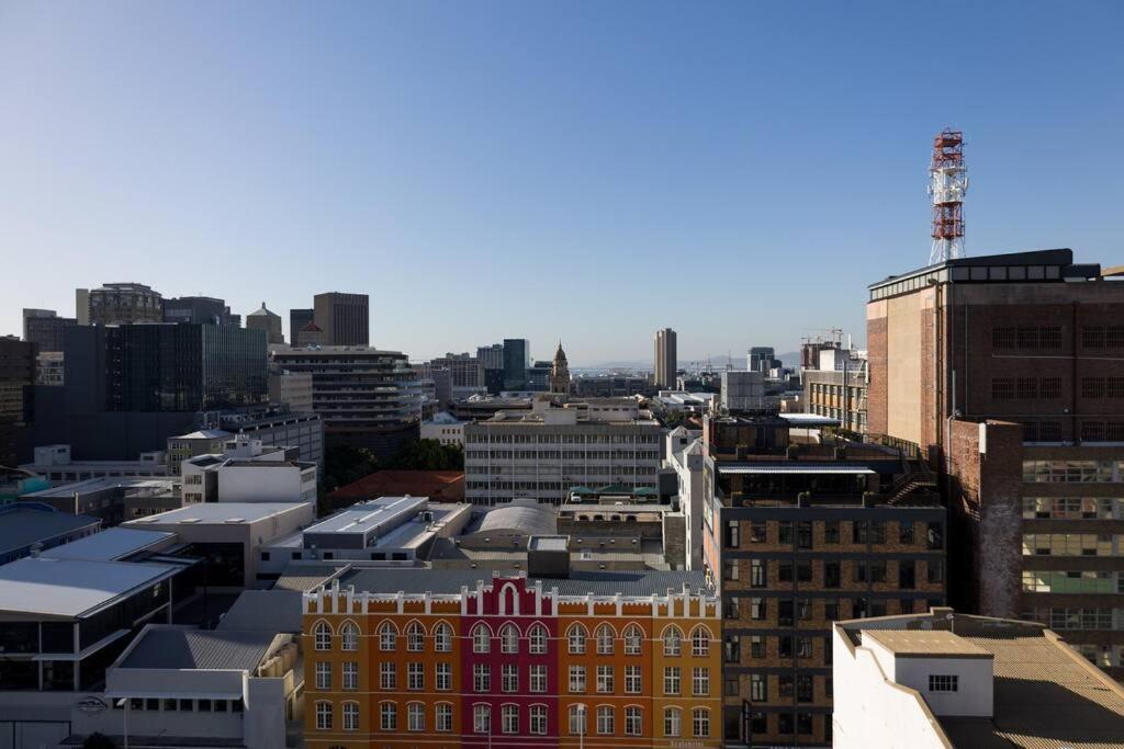 Modern, Trendy And Comfortable 2 Bedroom Apartment In Cape Town Eksteriør bilde
