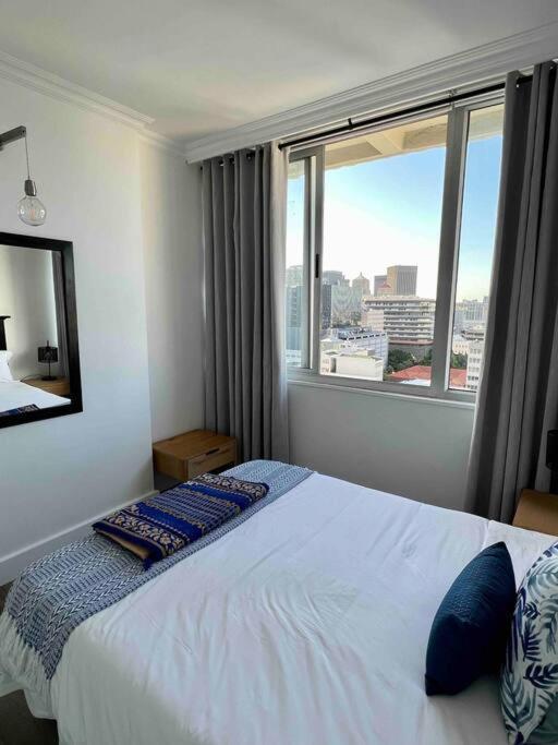 Modern, Trendy And Comfortable 2 Bedroom Apartment In Cape Town Eksteriør bilde