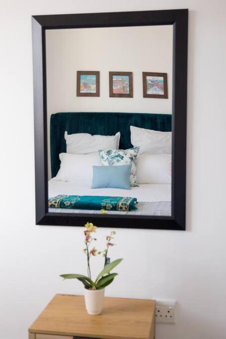 Modern, Trendy And Comfortable 2 Bedroom Apartment In Cape Town Eksteriør bilde