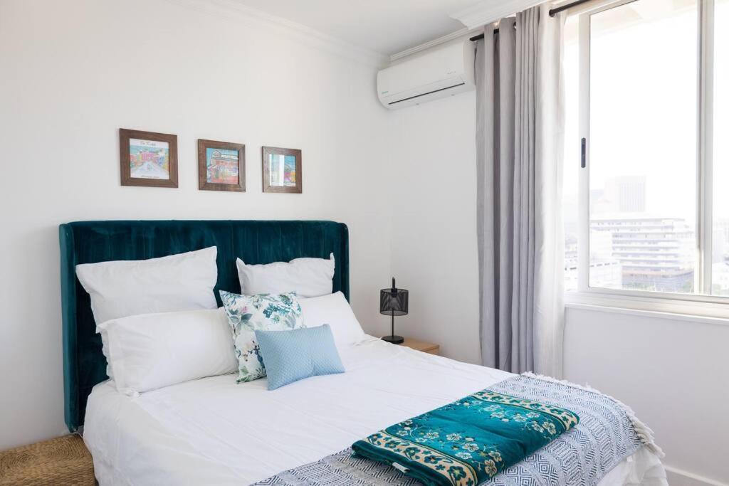 Modern, Trendy And Comfortable 2 Bedroom Apartment In Cape Town Eksteriør bilde