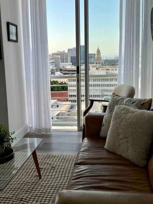 Modern, Trendy And Comfortable 2 Bedroom Apartment In Cape Town Eksteriør bilde